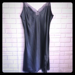 NWT Victoria’s Secret Chemise